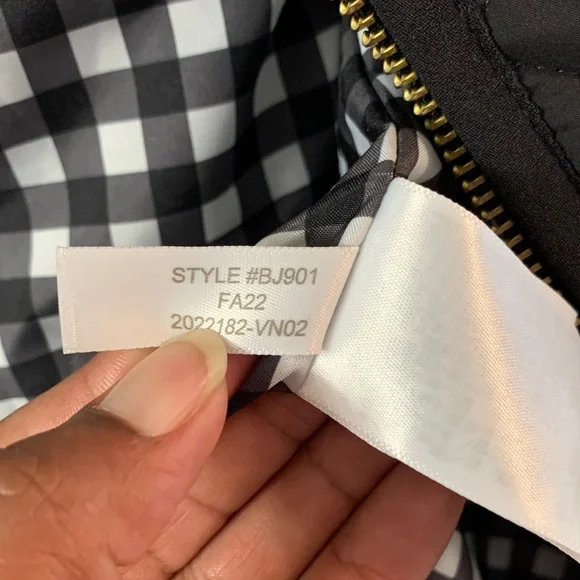 J.Crew Chic Signature Black Puffer Vest Fall Staple Sz L Gold Zipper EUC - Picture 6 of 11